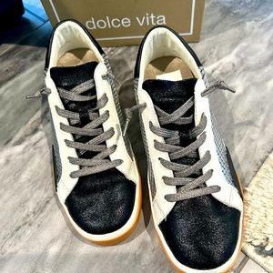 Dolce Vita Zina Embossed leather metallic accent, worn only around the house